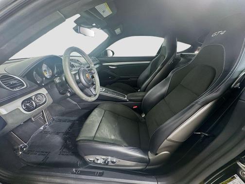 Black 2022 Porsche 718 Cayman GT4
