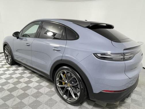 2023 Porsche Cayenne Turbo GT
