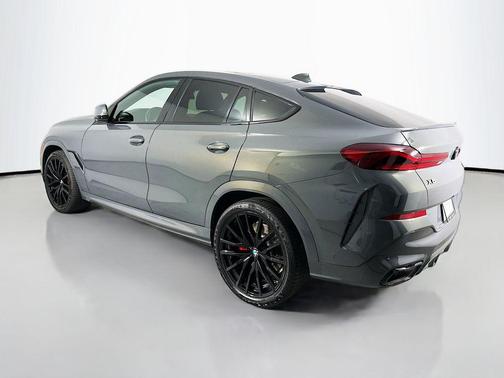 2023 BMW X6 M50i