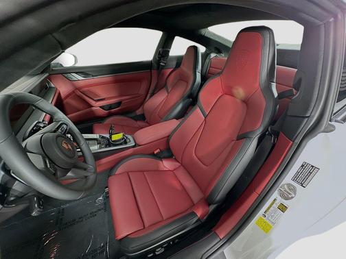 2026 Porsche 911 Carrera 4S