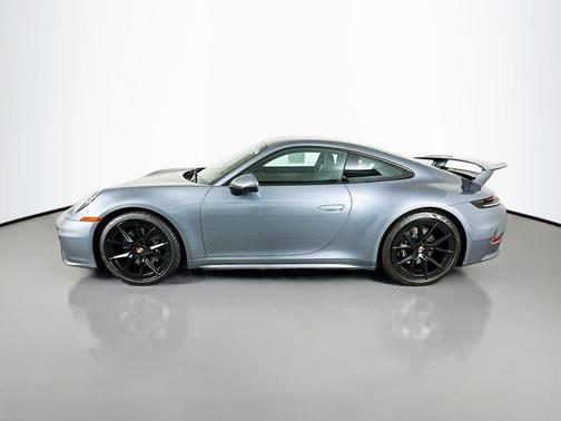 2025 Porsche 911 Carrera