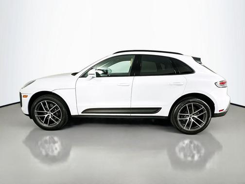 Carrara White Metallic 2023 Porsche Macan Macan
