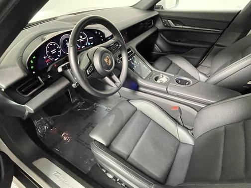 2025 Porsche Taycan 4