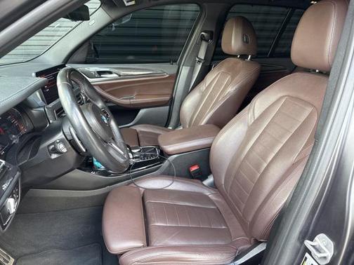 2022 BMW X3 M40i