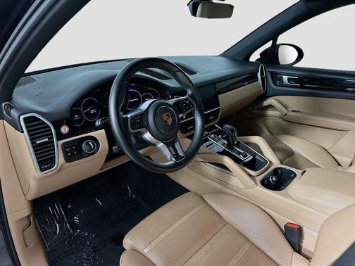 2019 Porsche Cayenne Cayenne