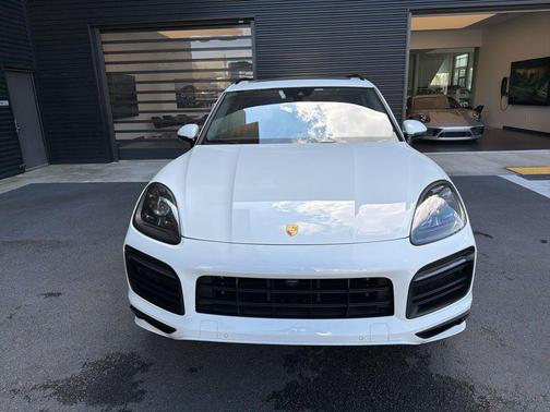 2022 Porsche Cayenne GTS