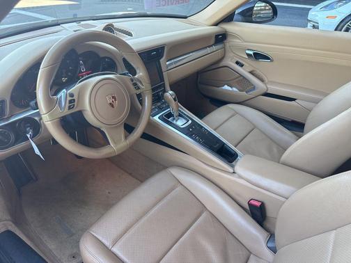 2013 Porsche 911 Carrera