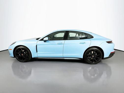2026 Porsche Panamera