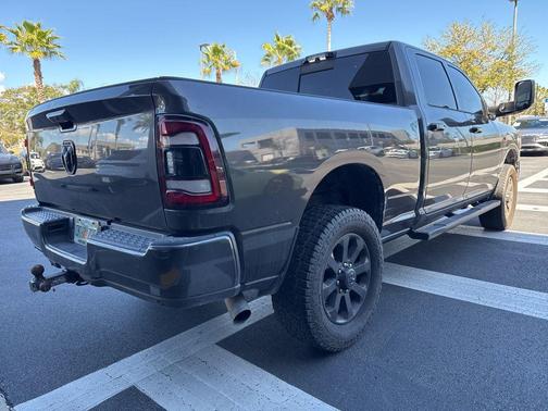 2022 RAM 2500 Big Horn Crew Cab 4x4 6'4' Box