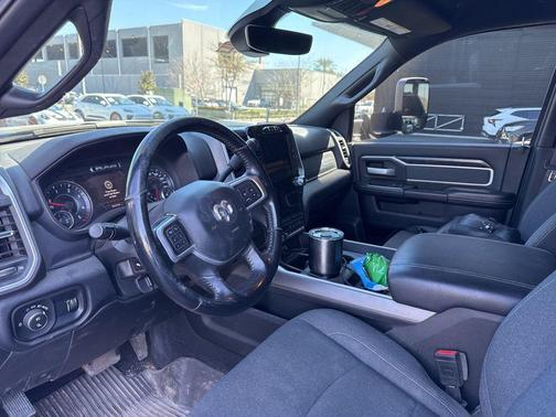 2022 RAM 2500 Big Horn Crew Cab 4x4 6'4' Box