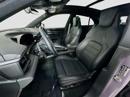 2025 Porsche Macan 4