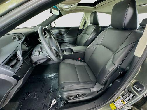 2023 Lexus ES 350 Base