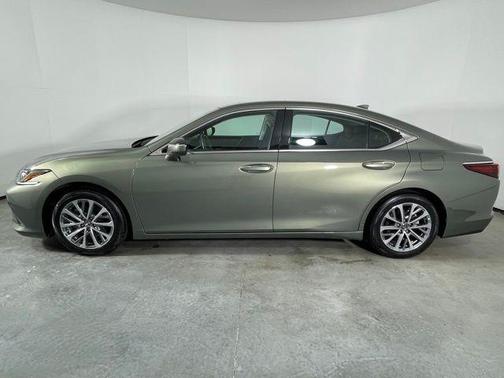 2023 Lexus ES 350 Base