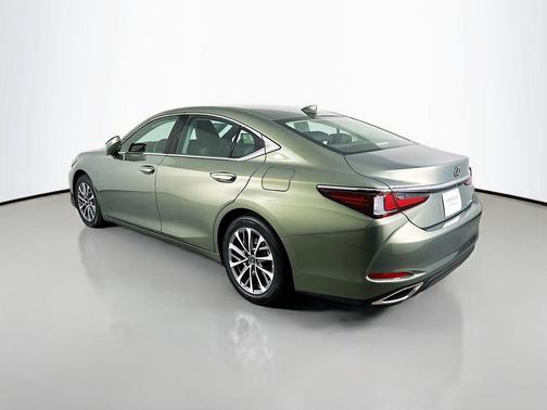 2023 Lexus ES 350 Base