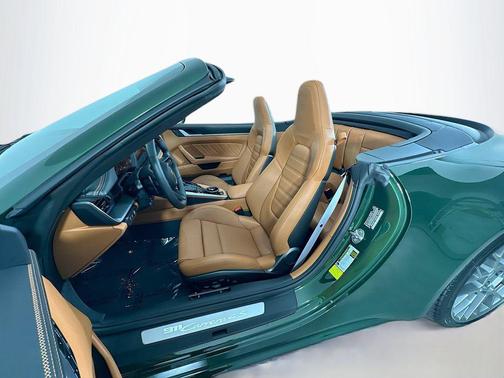 2026 Porsche 911 Carrera 4S Cabriolet