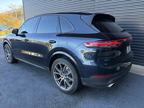 2019 Porsche Cayenne Cayenne