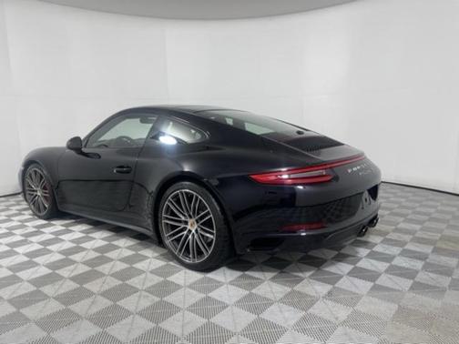 2019 Porsche 911 Carrera 4S