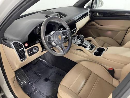2023 Porsche Cayenne E-Hybrid S