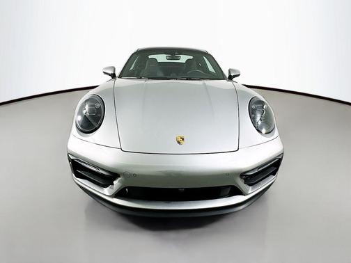 2022 Porsche 911 Carrera GTS
