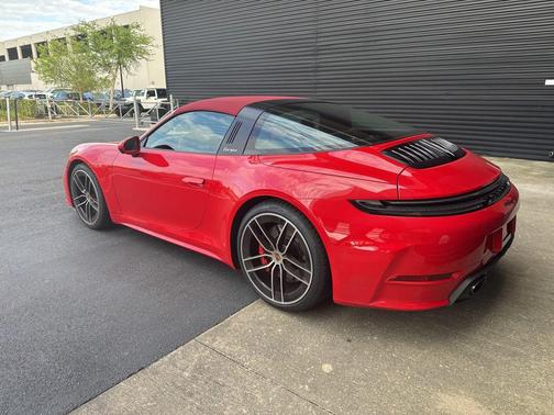 2026 Porsche 911 Targa 4S