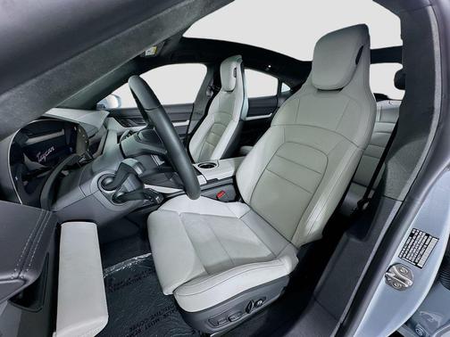 2024 Porsche Taycan Turbo