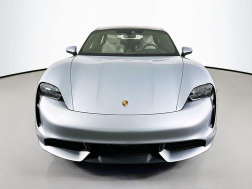 2024 Porsche Taycan Turbo