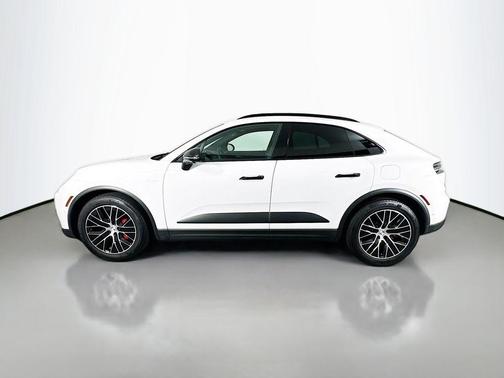 2025 Porsche Macan 4S
