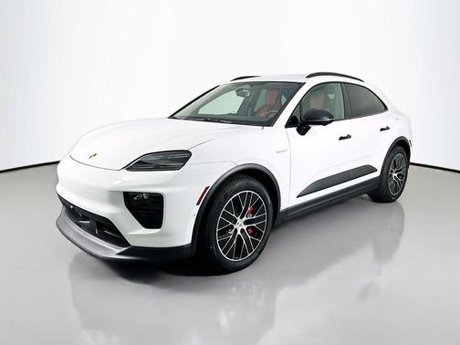 2025 Porsche Macan 4S