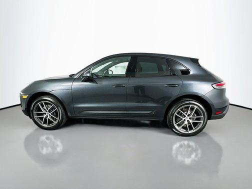 Volcano Grey Metallic 2026 Porsche Macan Macan