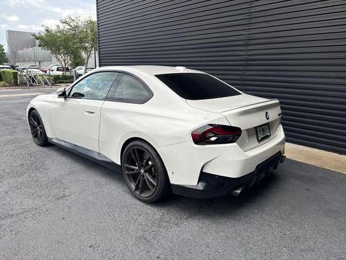 Alpine White 2023 BMW 230 i