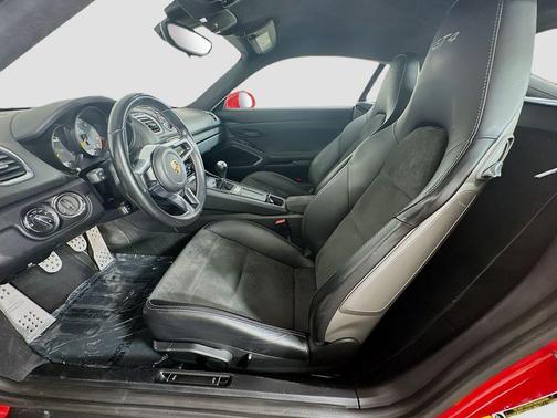 Guards Red 2016 Porsche Cayman GT4