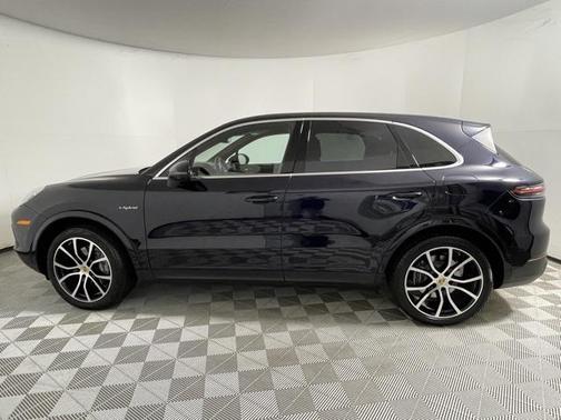 2022 Porsche Cayenne E-Hybrid