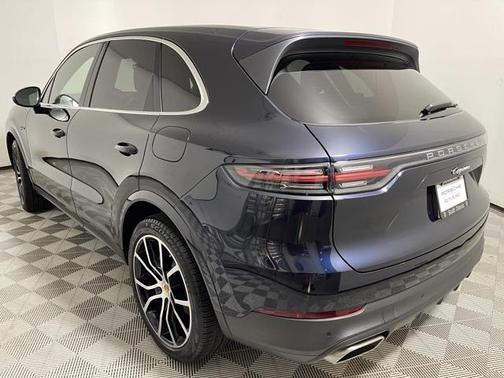 2022 Porsche Cayenne E-Hybrid