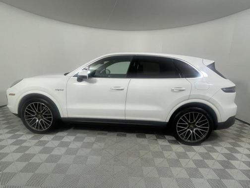 2021 Porsche Cayenne E-Hybrid S