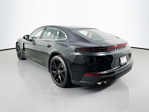 2026 Porsche Panamera 