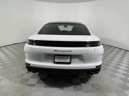 2025 Porsche Panamera 4S