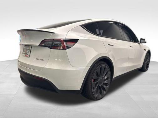 2022 Tesla Model Y Performance Dual Motor All-Wheel Drive