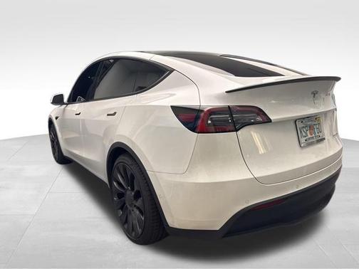 2022 Tesla Model Y Performance Dual Motor All-Wheel Drive