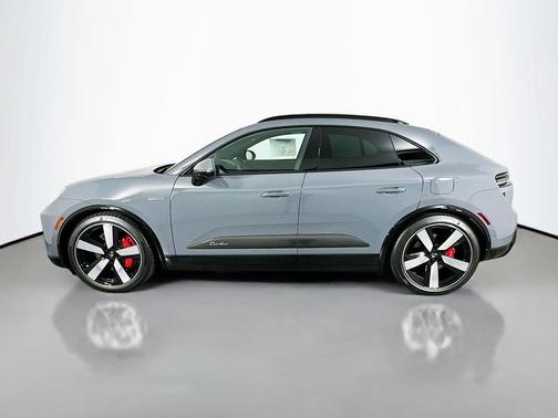 2025 Porsche Macan Turbo