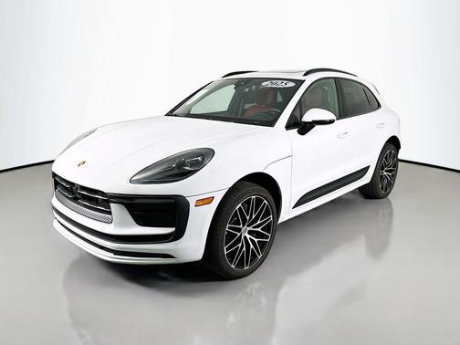 2025 Porsche Macan 