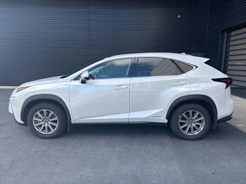 White Pearl 2021 Lexus NX 300h Base