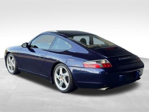 2001 Porsche 911 Carrera 4