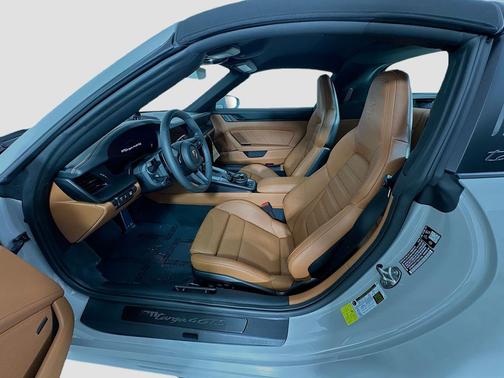 2026 Porsche 911 Targa 4 GTS