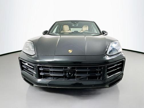 Chromite Black Metallic 2025 Porsche Cayenne S