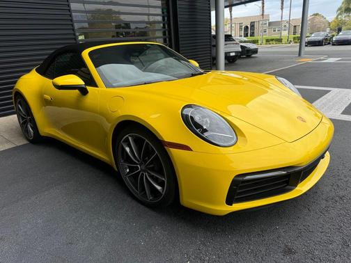 2022 Porsche 911 Carrera