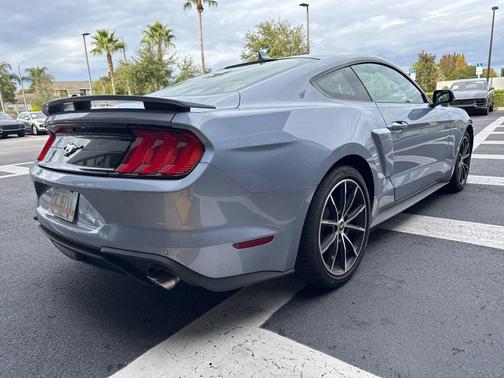 2022 Ford Mustang EcoBoost Premium