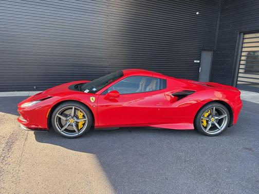 Rosso Corsa 2023 Ferrari F8 Spider Base