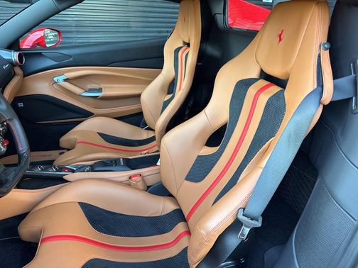 Rosso Corsa 2023 Ferrari F8 Spider Base