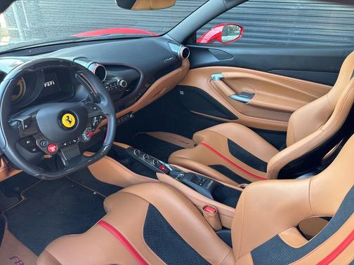 Rosso Corsa 2023 Ferrari F8 Spider Base