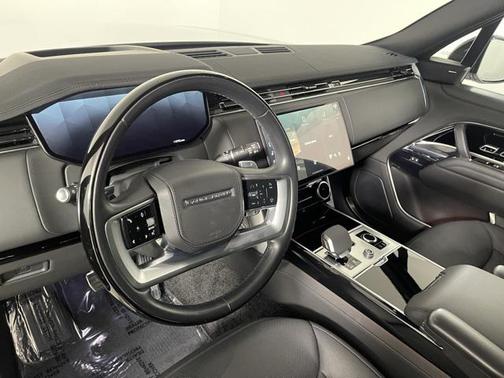 2023 Land Rover Range Rover P530 SE